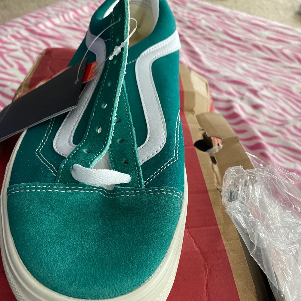 Vans Old Skool Queztal Green Mens 8.5/ Womens 10